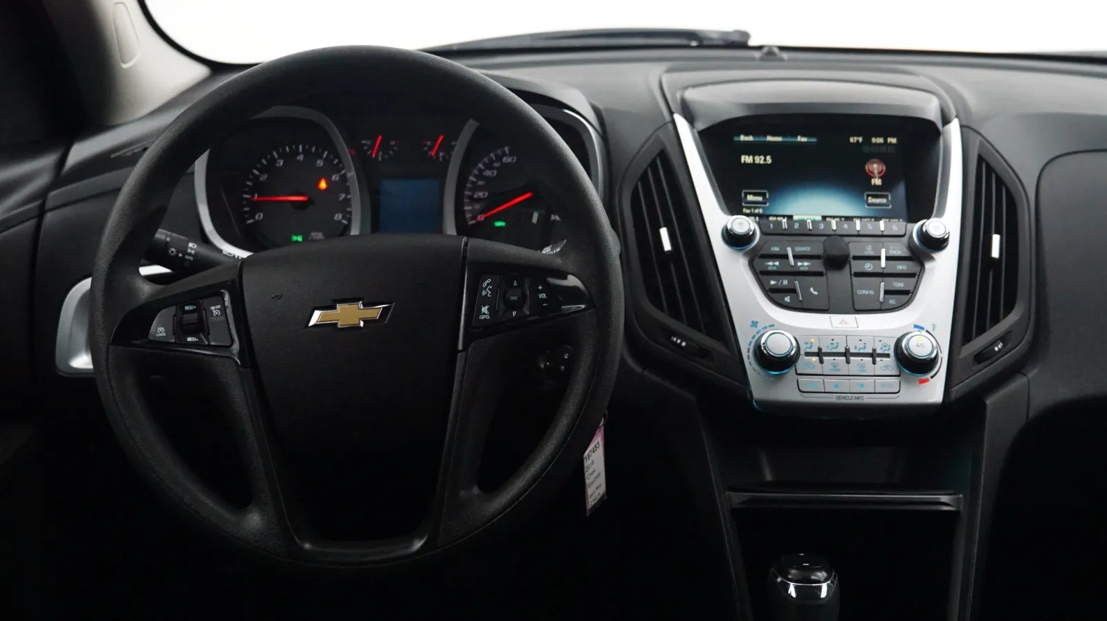 More photos of 2016 Chevrolet Equinox LS at Auto City, CA