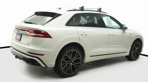 More photos of 2019 Audi Q8 Prestige at Auto City, CA