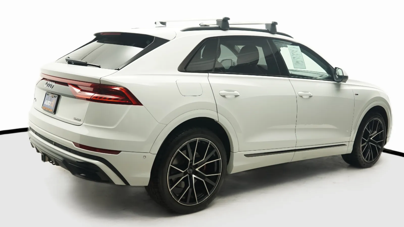 More photos of 2019 Audi Q8 Prestige at Auto City, CA