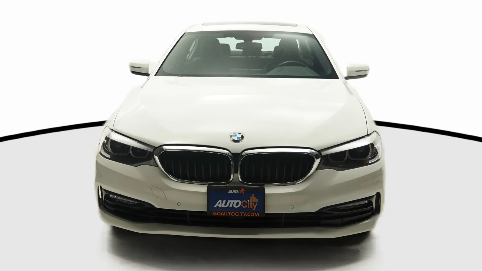 Another view of 2018 BMW 5-Series 530i for sale in El Cajon, CA at Auto City