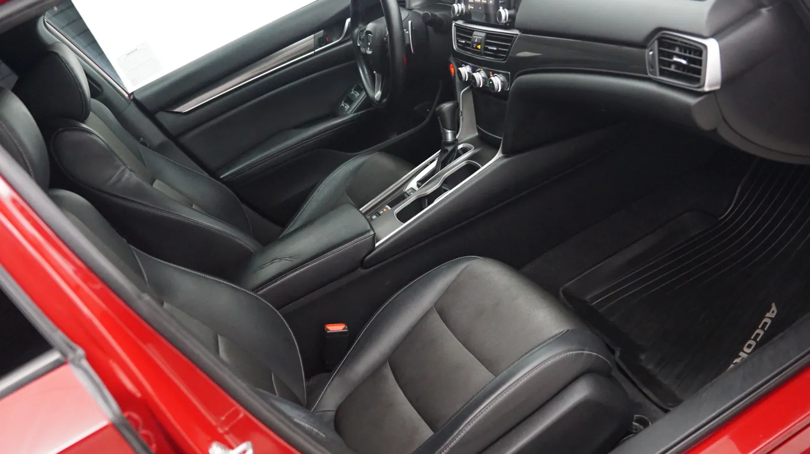 Honda Accord photo 6