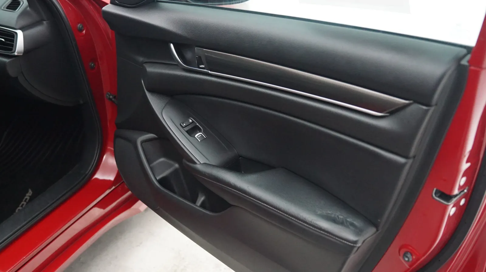 Honda Accord photo 13