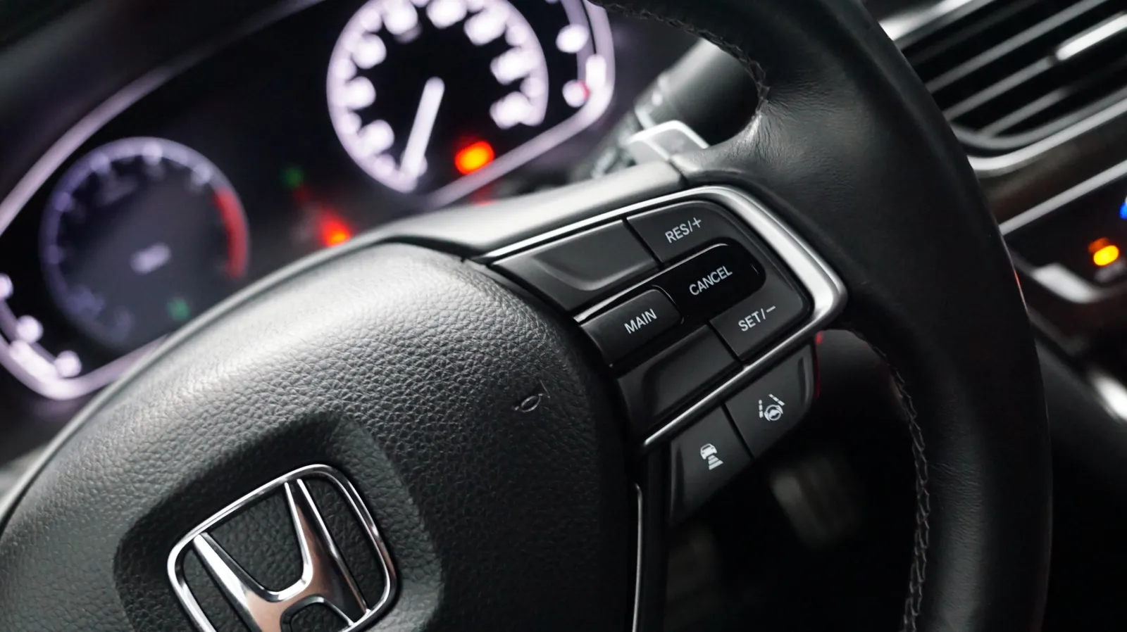 Honda Accord photo 18
