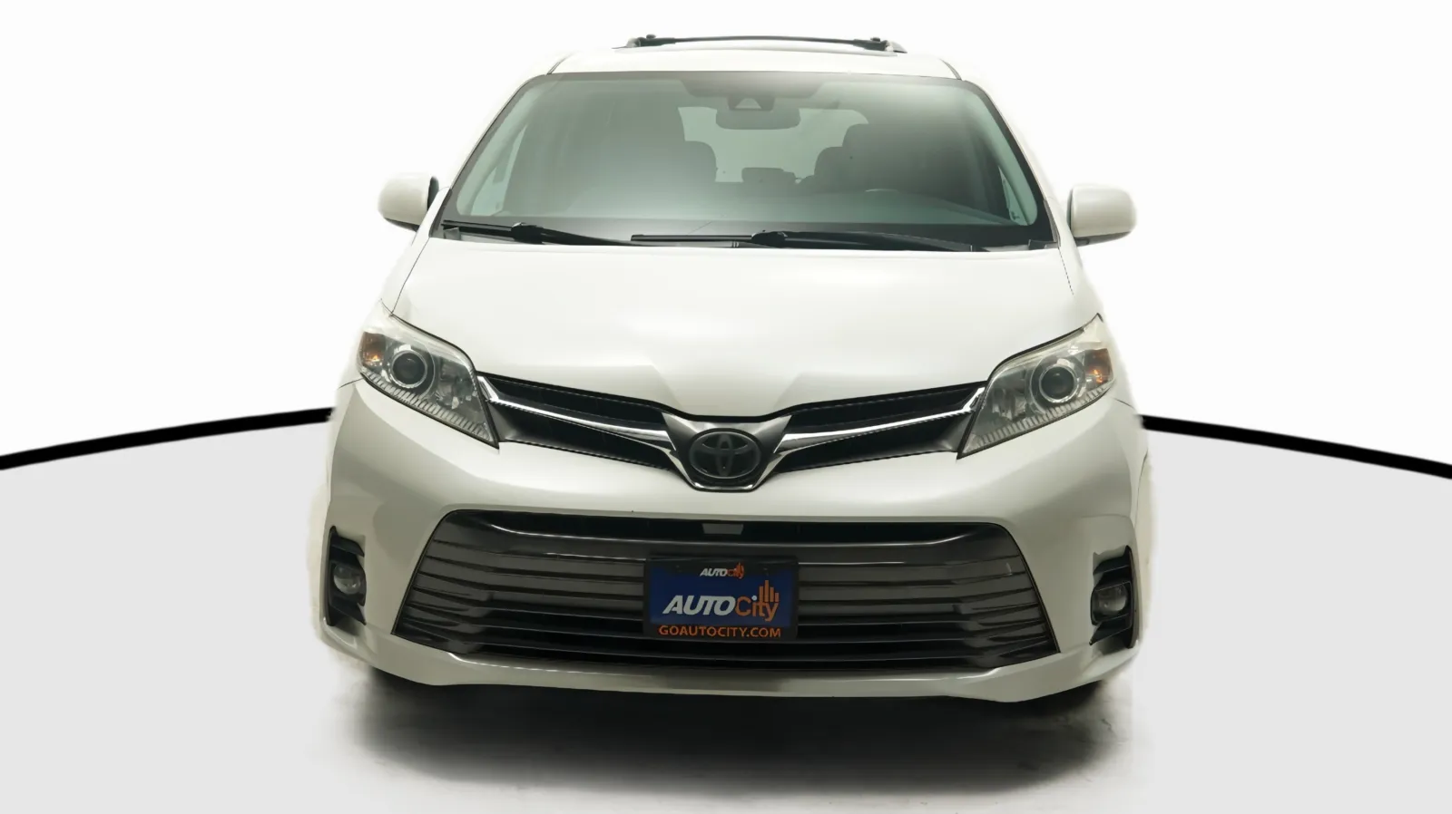 Another view of 2018 Toyota Sienna XLE for sale in El Cajon, CA at Auto City