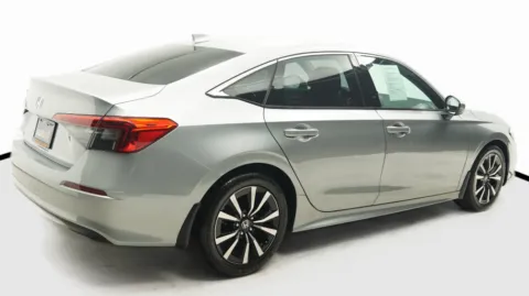 More photos of 2023 Honda Civic EX at Auto City, CA