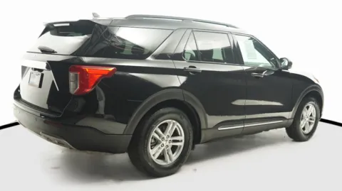 More photos of 2022 Ford Explorer XLT at Auto City, CA