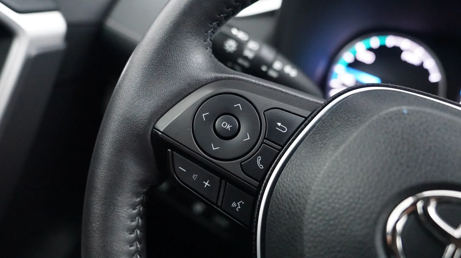 Toyota RAV4 photo 19