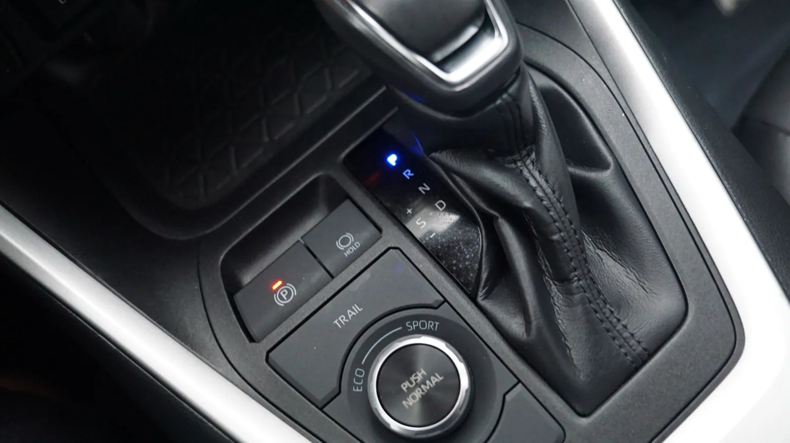 Toyota RAV4 photo 23