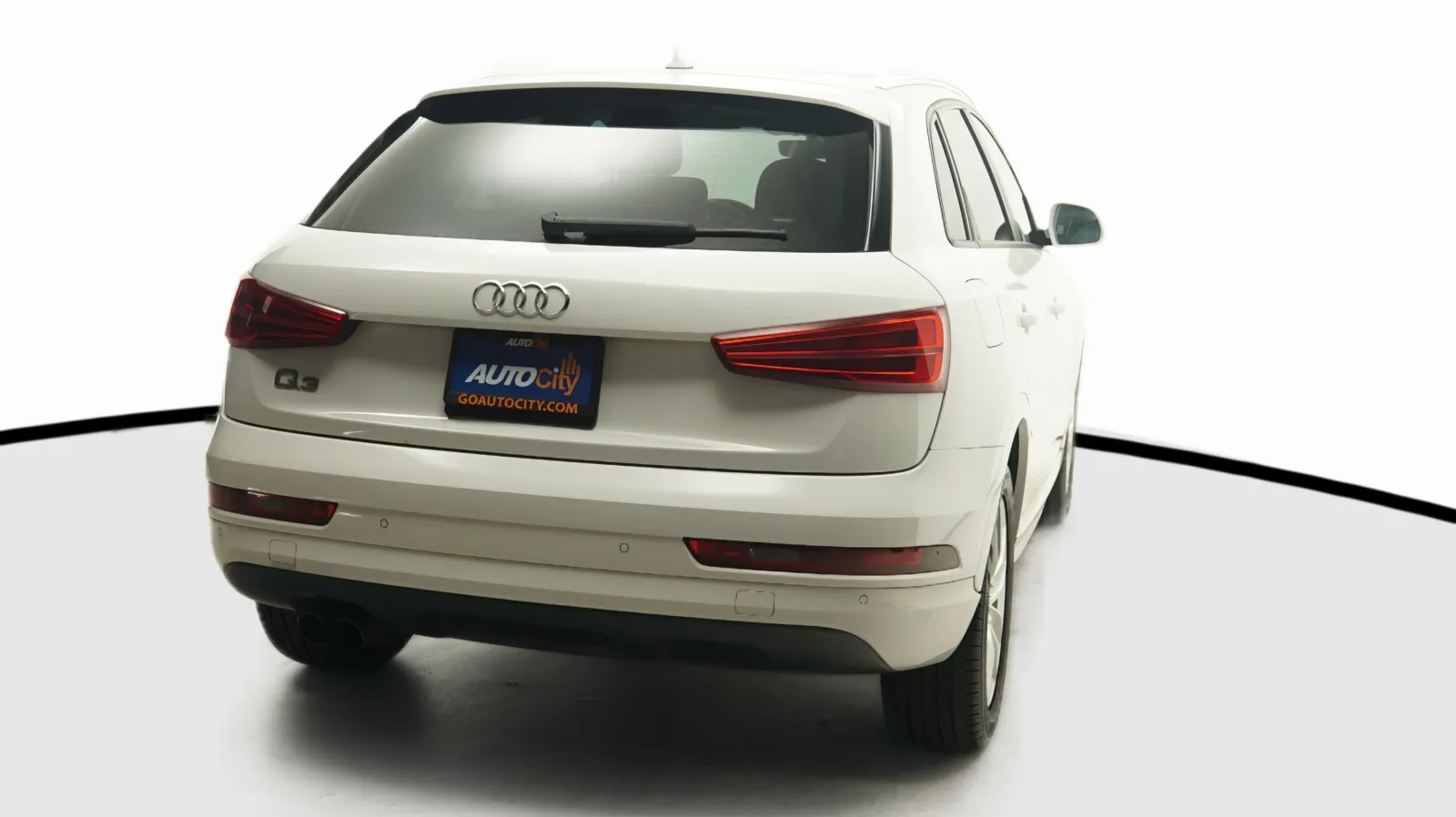 Audi Q3 photo 8