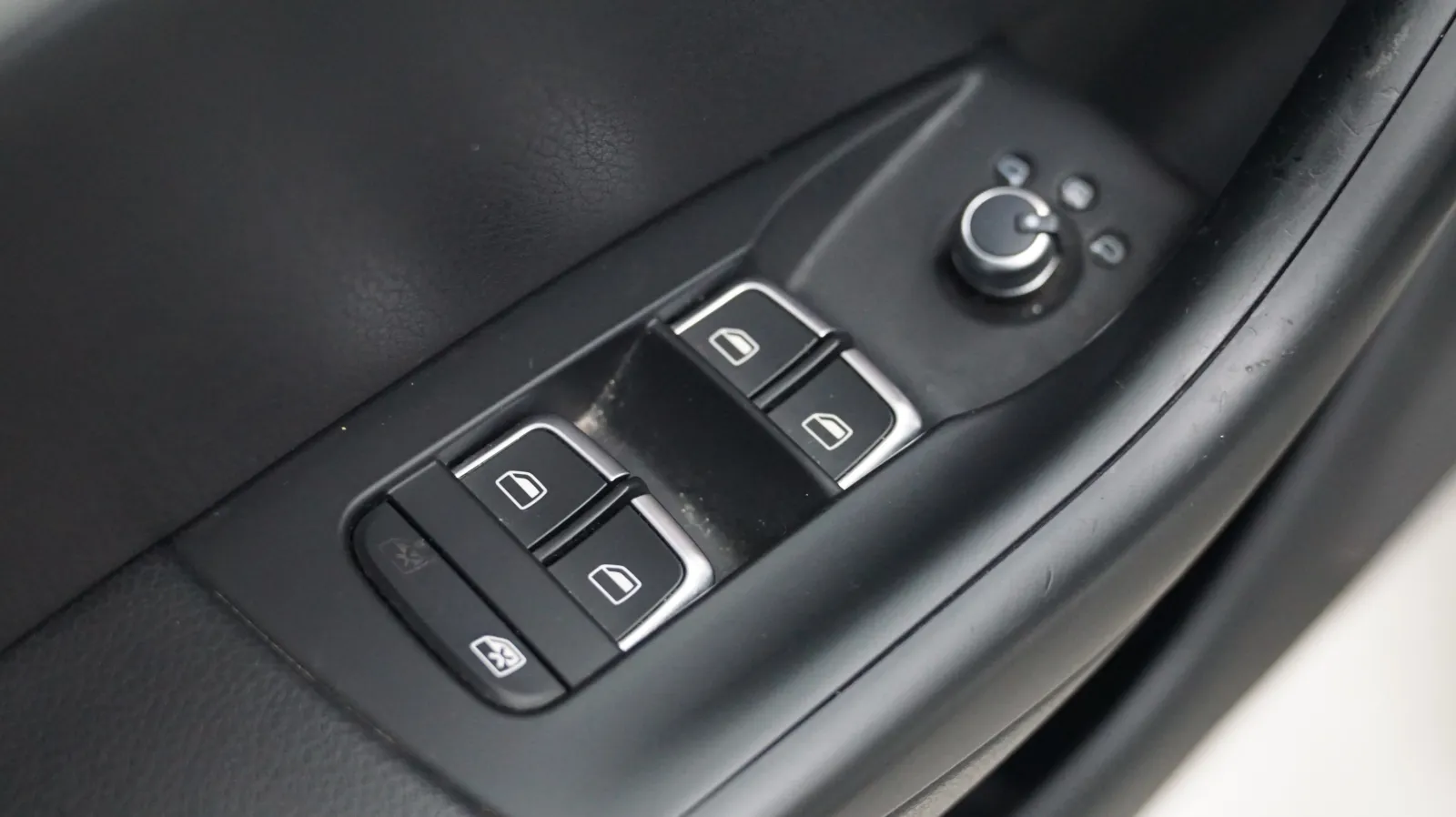 Audi Q3 photo 17
