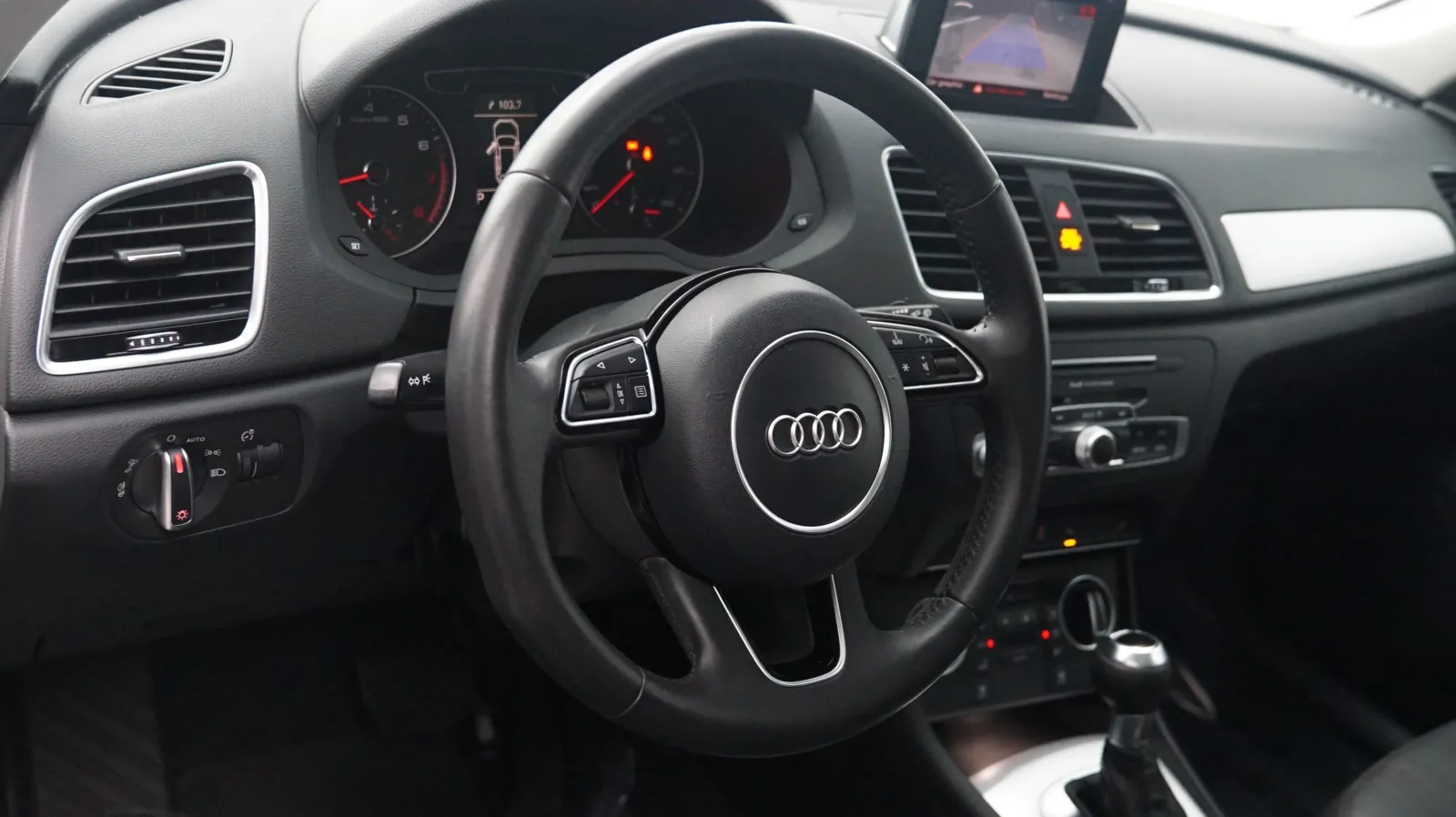 Audi Q3 photo 18