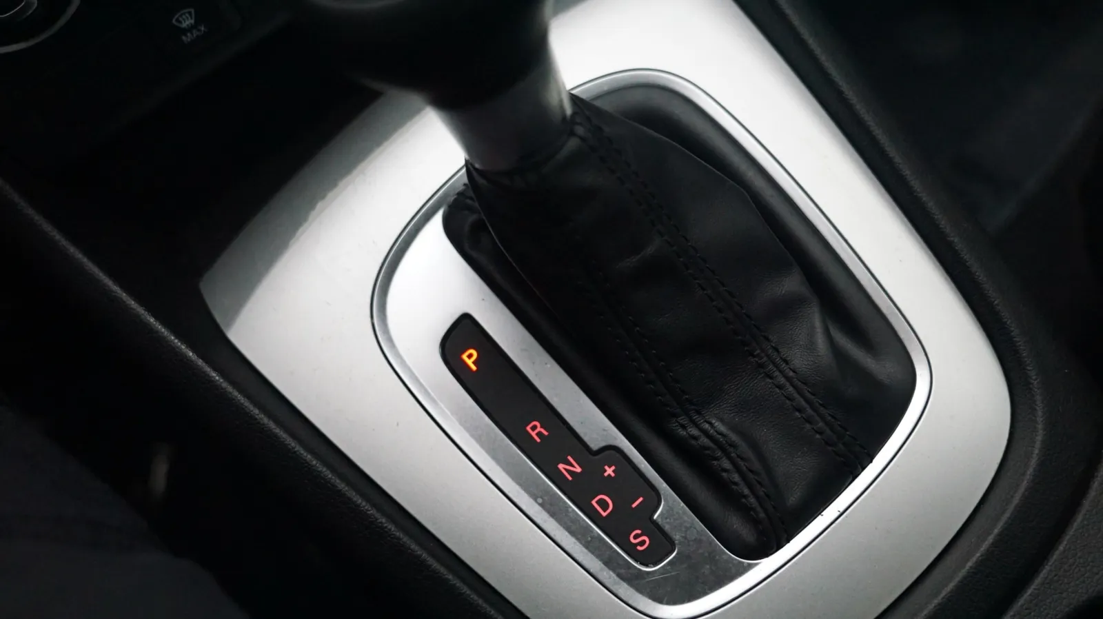 Audi Q3 photo 25
