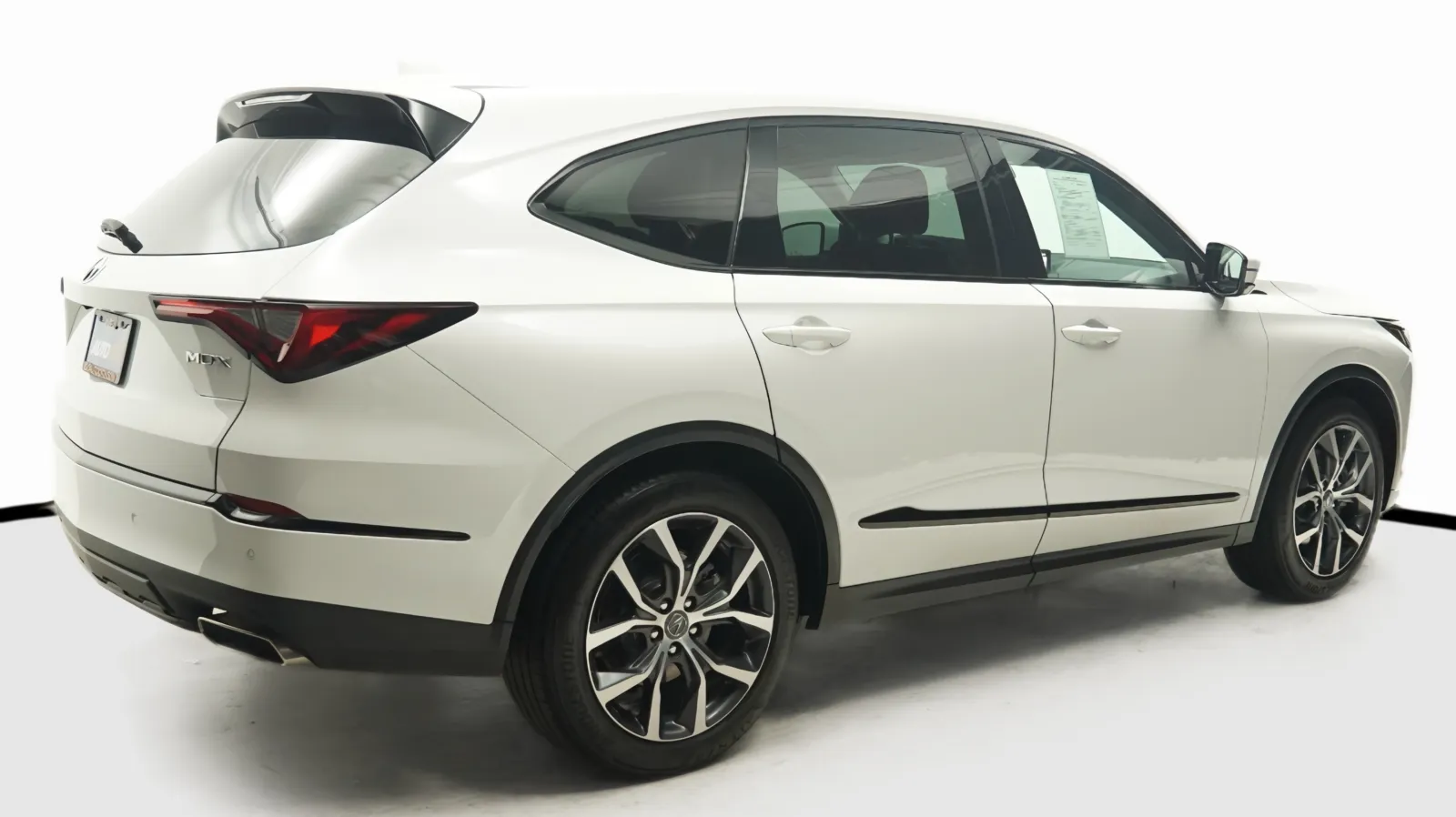 More photos of 2023 Acura MDX w/Technology Package at Auto City, CA