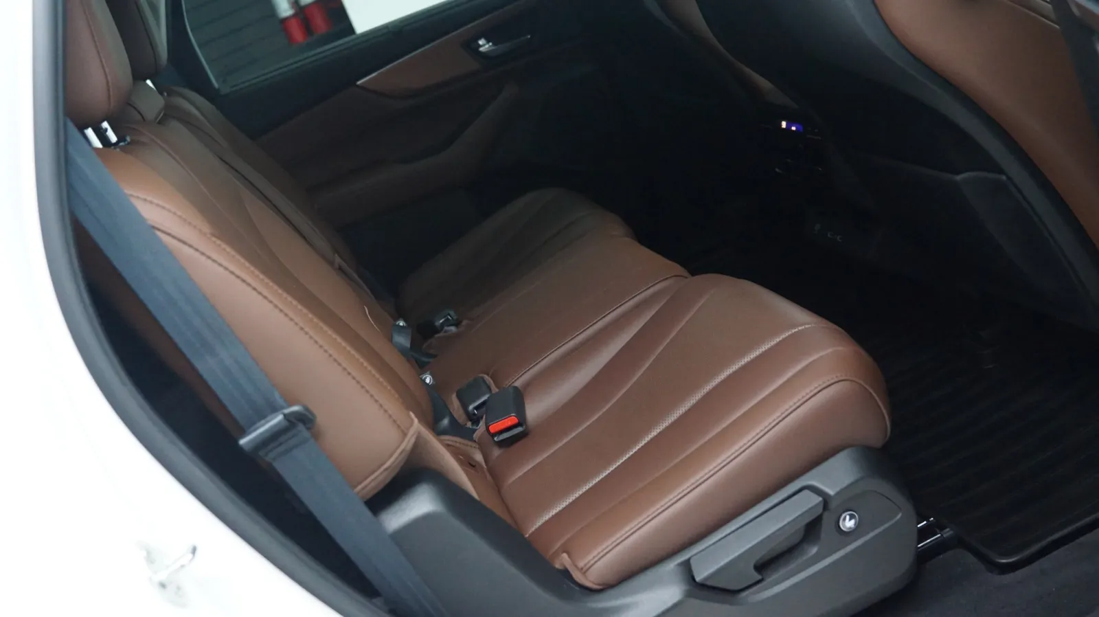 Acura MDX photo 11