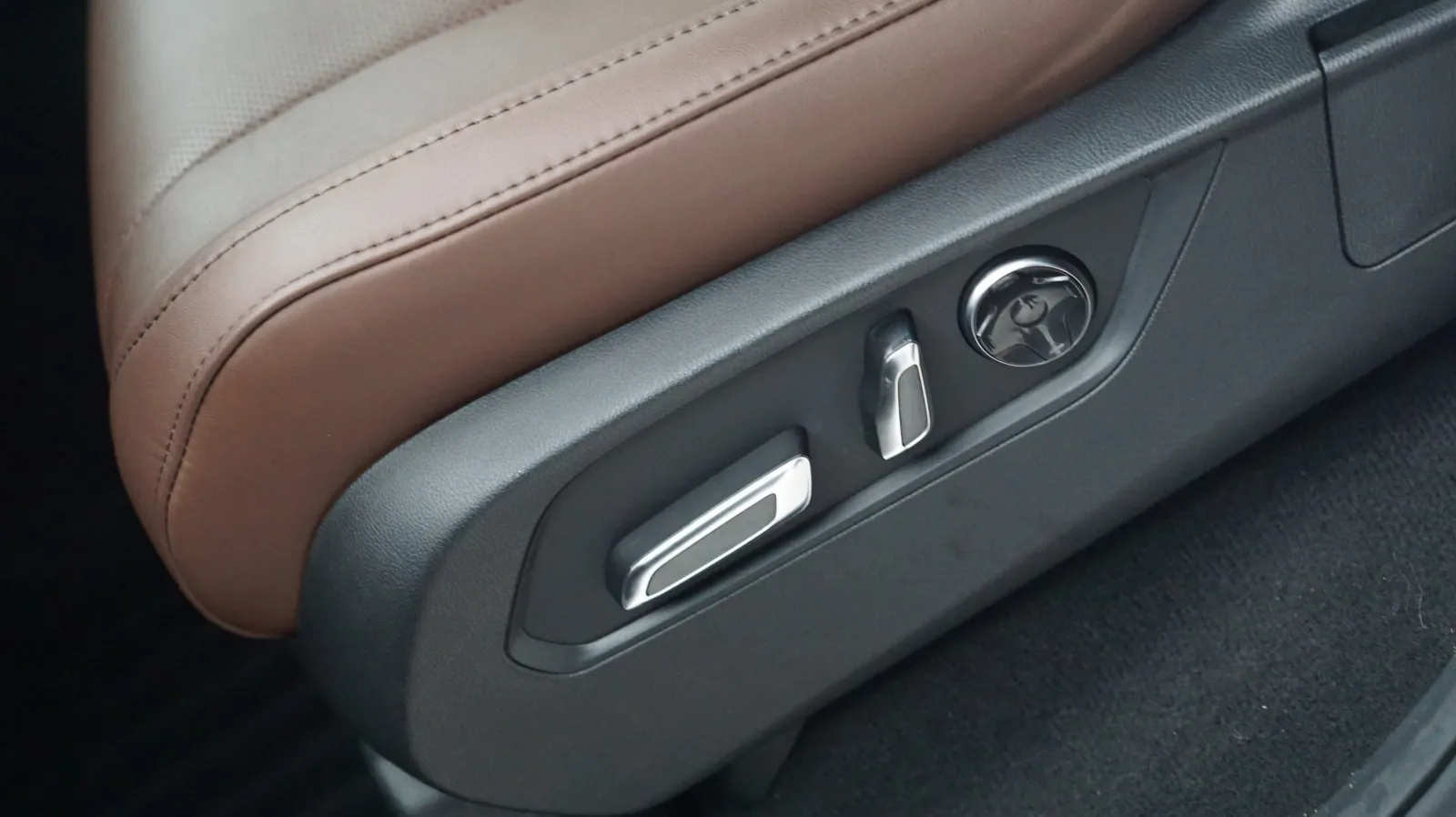 Acura MDX photo 17
