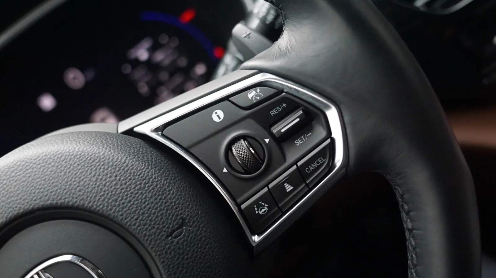Acura MDX photo 22