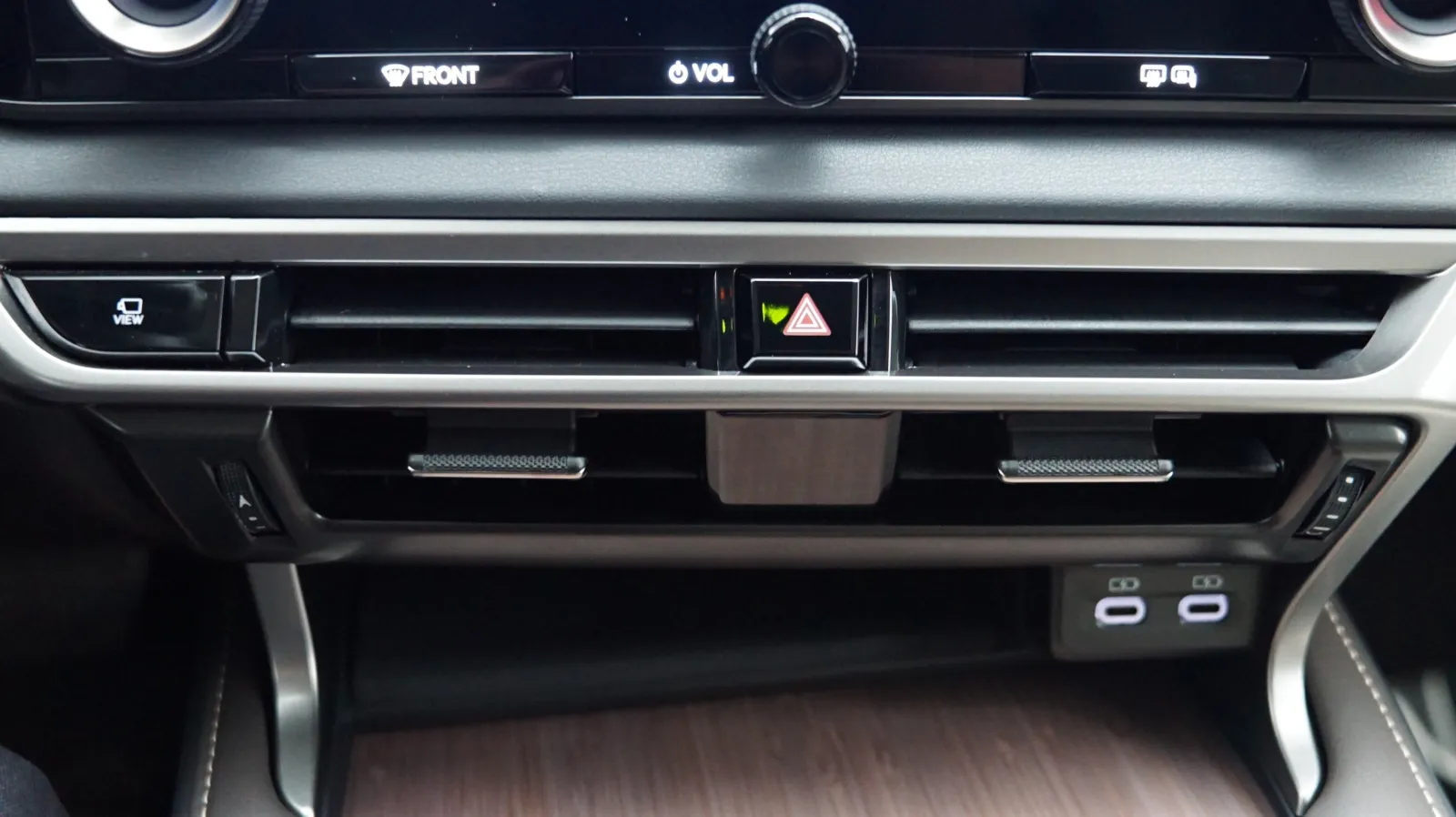Lexus RX photo 24