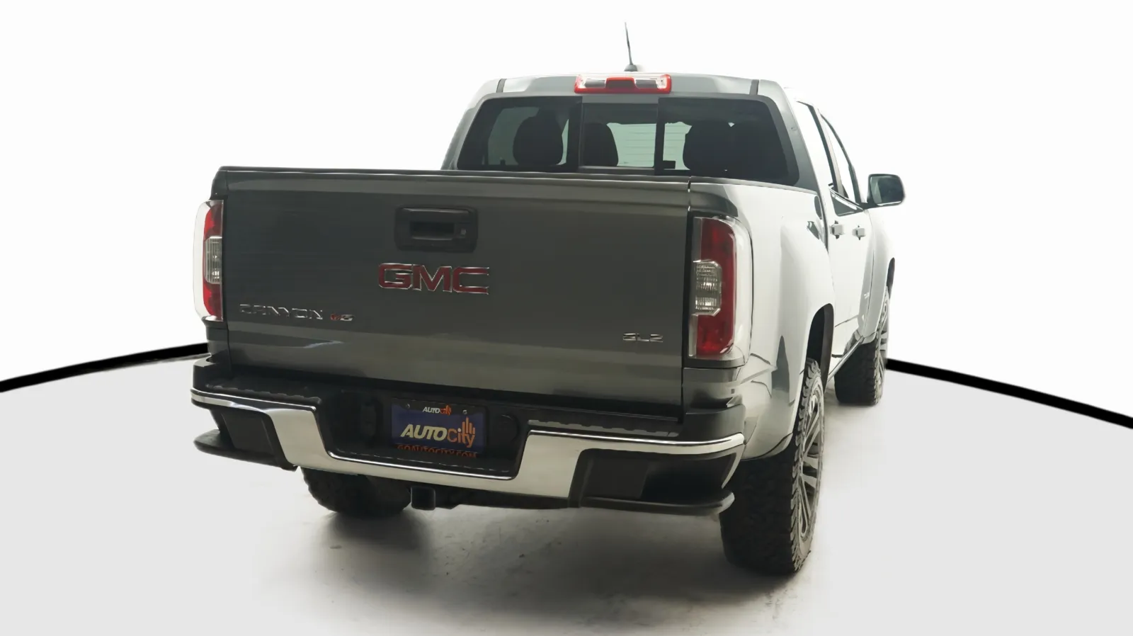 GMC Canyon photo 8