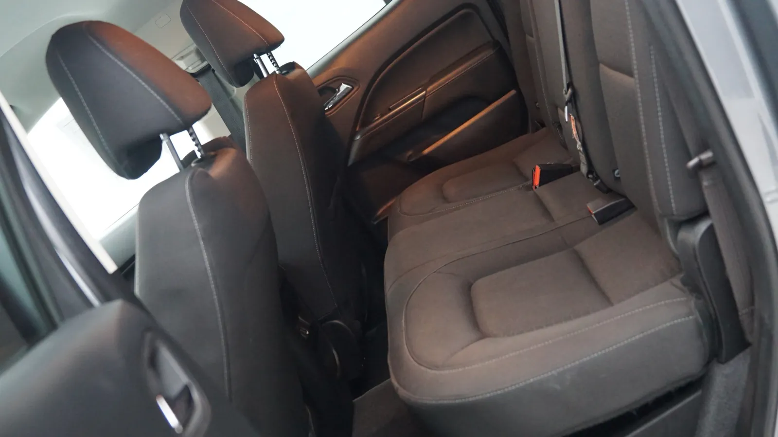 GMC Canyon photo 12