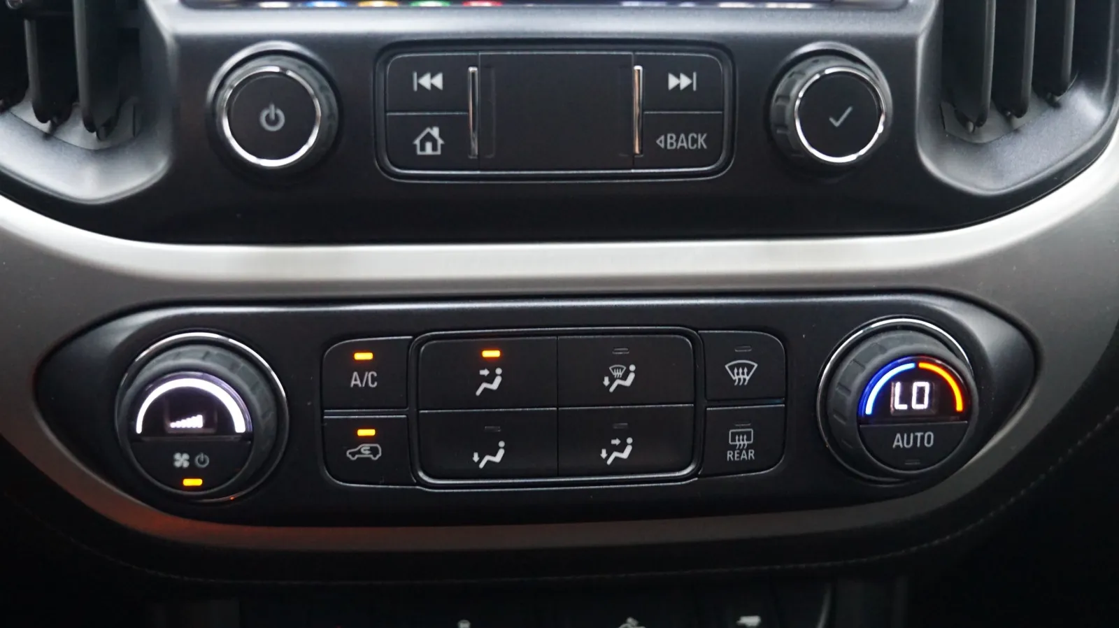 GMC Canyon photo 21