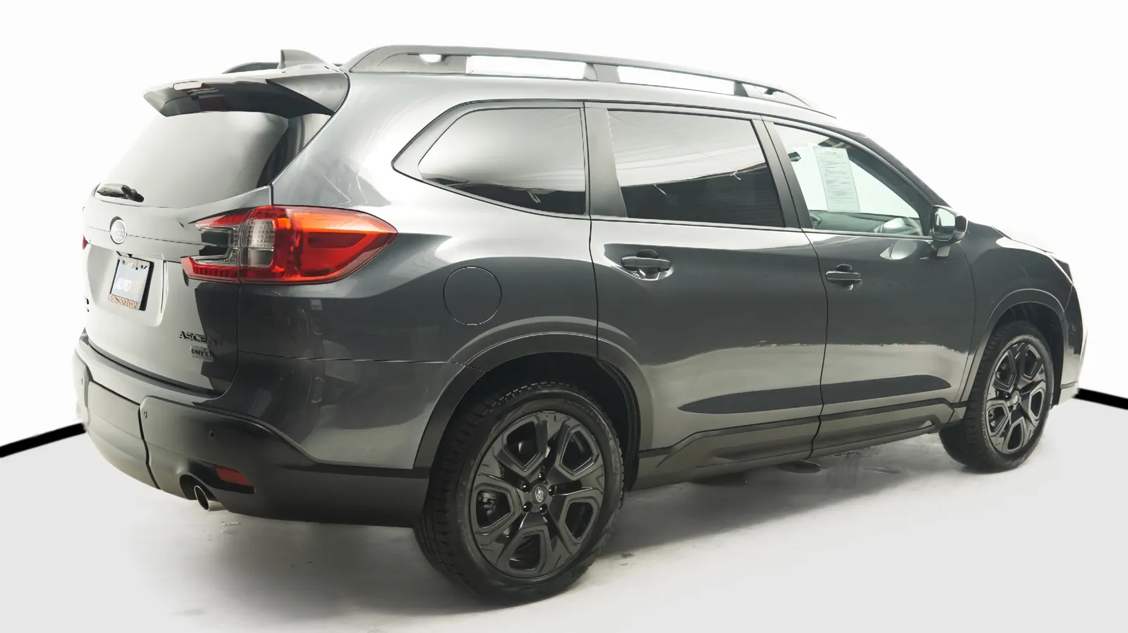 More photos of 2024 Subaru Ascent Onyx Edition at Auto City, CA