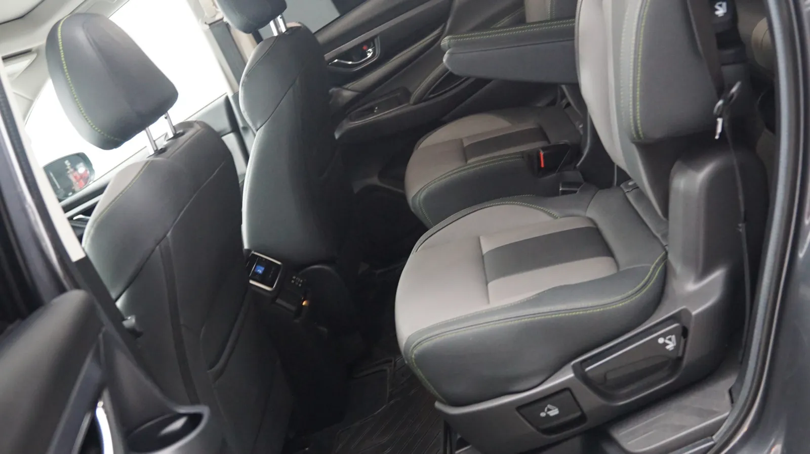 Subaru Ascent photo 12
