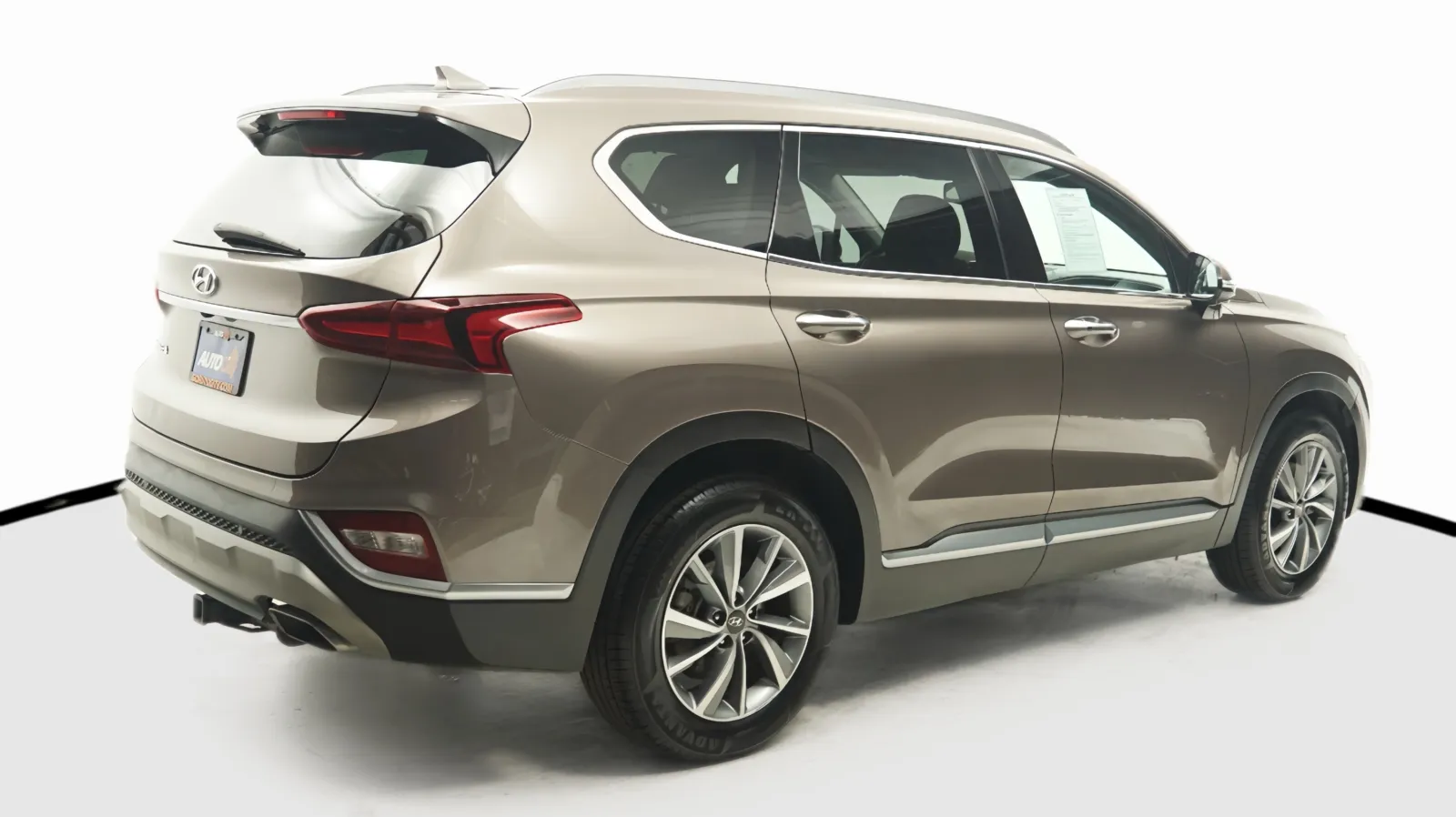 More photos of 2020 Hyundai Santa Fe SEL at Auto City, CA
