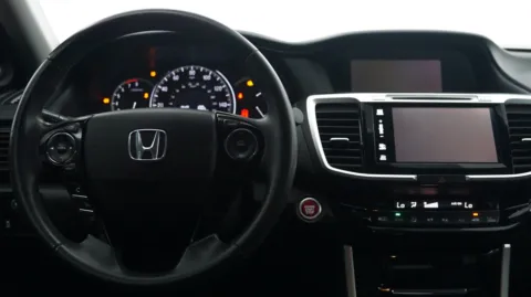 More photos of 2017 Honda Accord EX-L at Auto City, CA