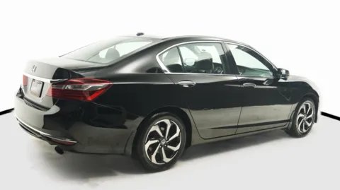 More photos of 2017 Honda Accord EX-L at Auto City, CA