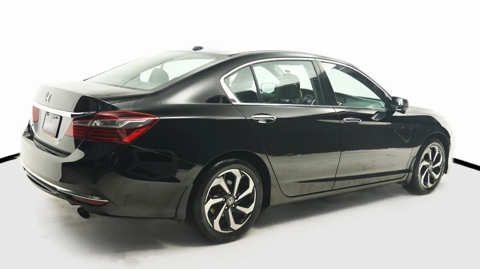 More photos of 2017 Honda Accord EX-L at Auto City, CA