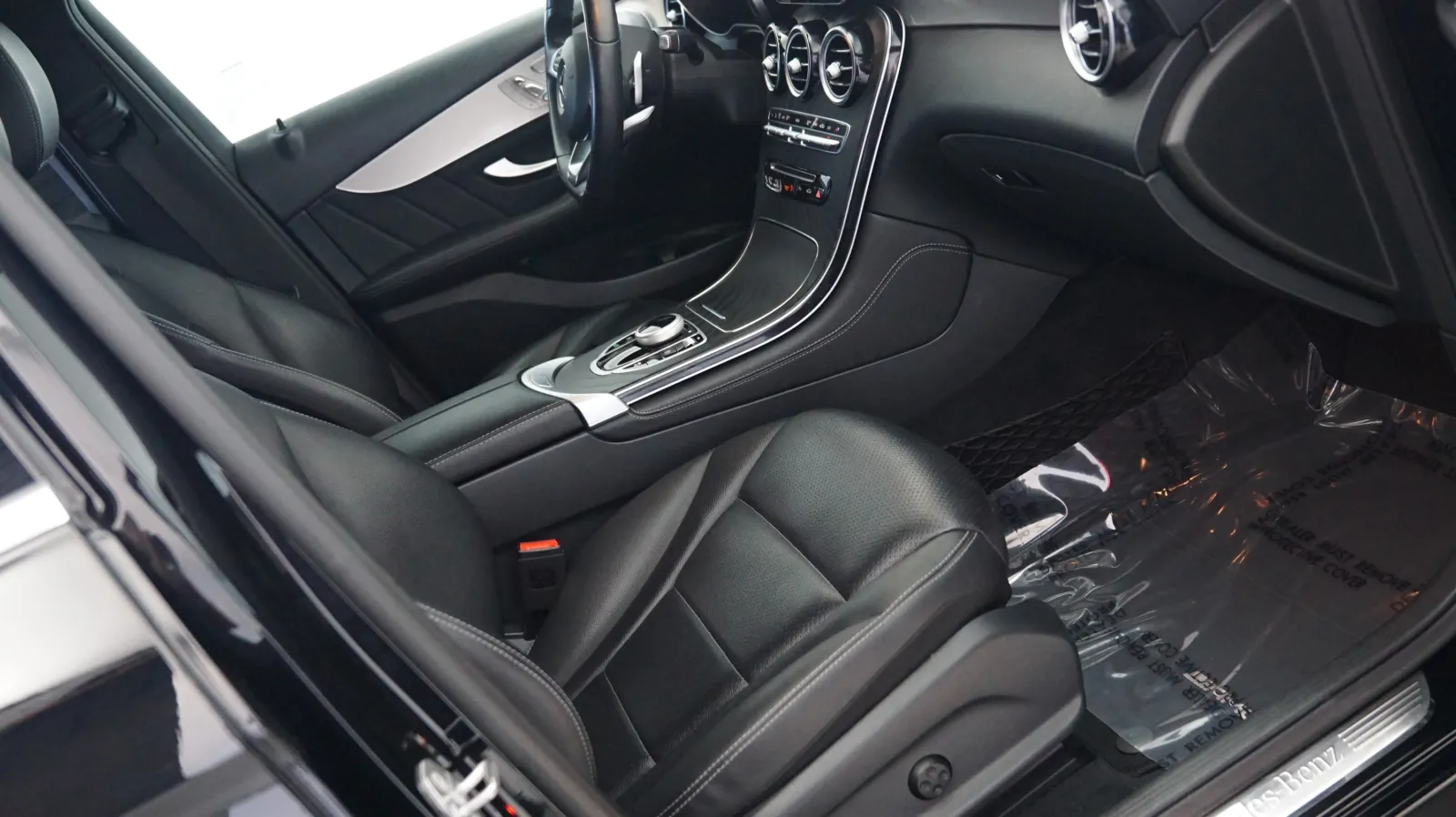 Mercedes-Benz GLC photo 6