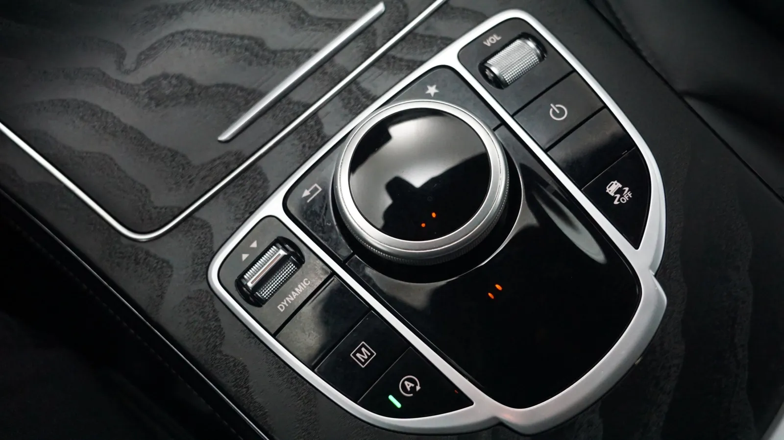 Mercedes-Benz GLC photo 22