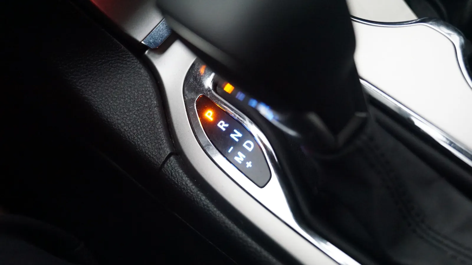 Jeep Grand Cherokee photo 22