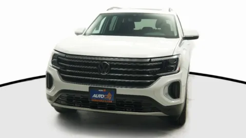 Another view of 2024 Volkswagen Atlas 2.0T SE w/Technology for sale in El Cajon, CA at Auto City
