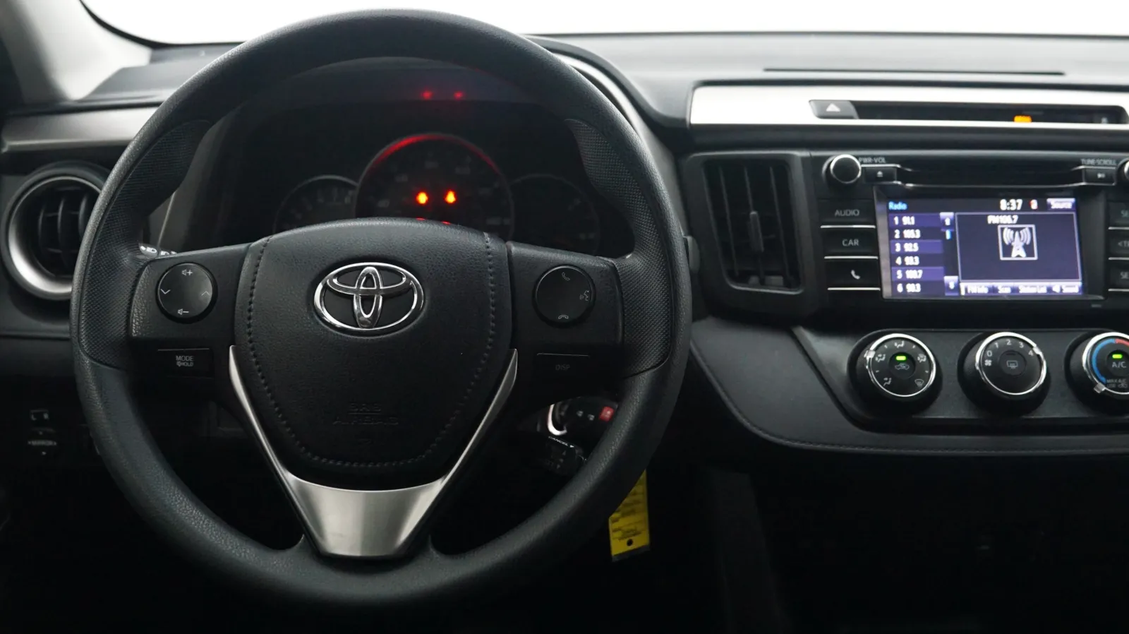More photos of 2016 Toyota RAV4 LE at Auto City, CA