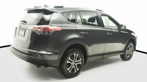 More photos of 2016 Toyota RAV4 LE at Auto City, CA