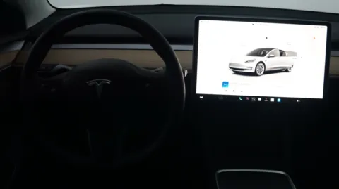 More photos of 2023 Tesla Model 3 at Auto City, CA