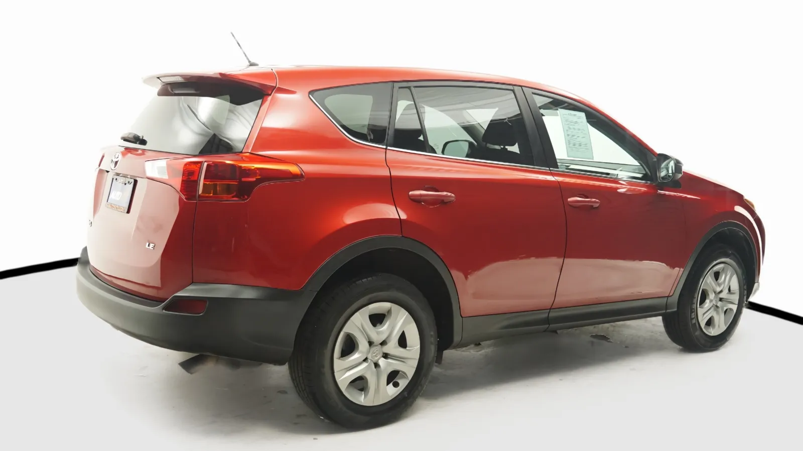 More photos of 2015 Toyota RAV4 LE at Auto City, CA