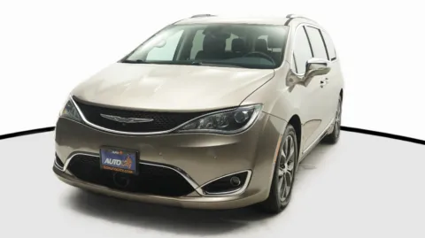 Silver 2017 Chrysler Pacifica Limited for sale in El Cajon, CA