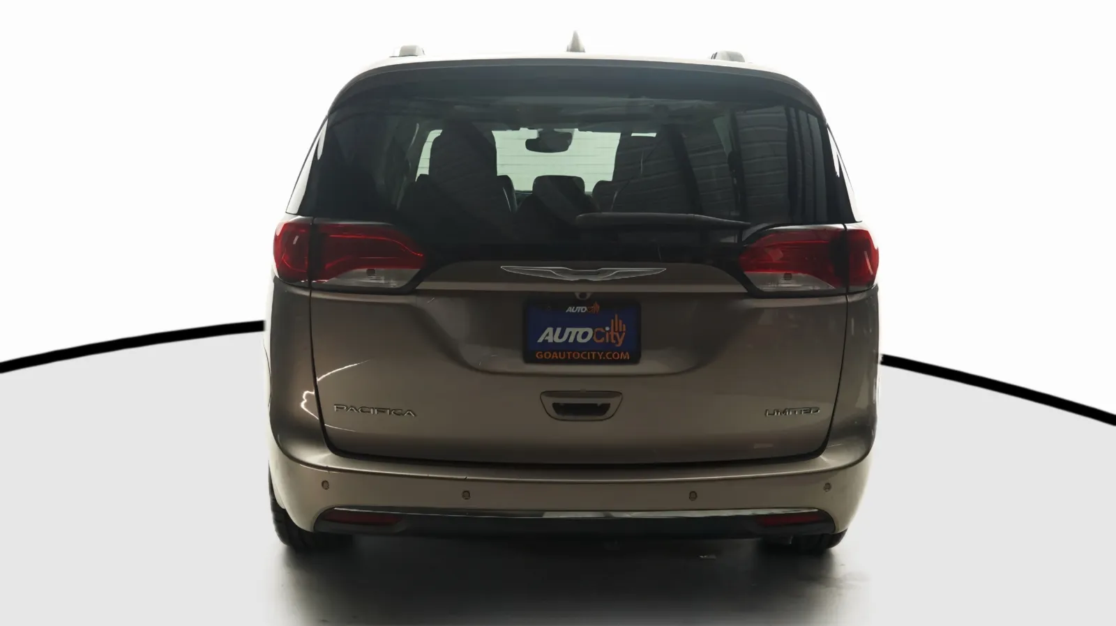 Chrysler Pacifica photo 8