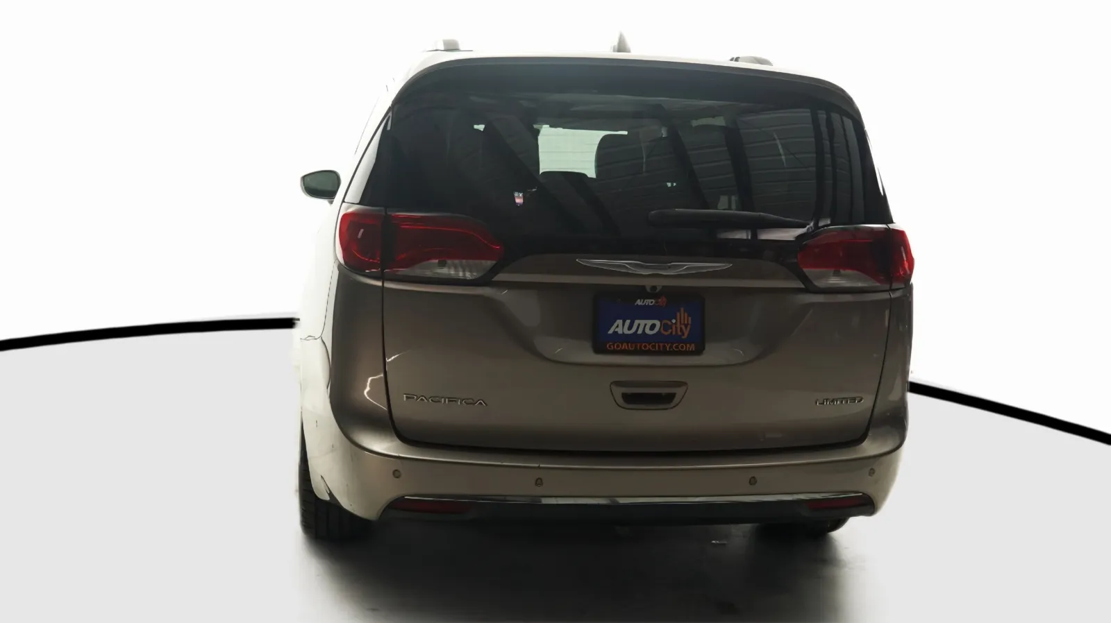 Chrysler Pacifica photo 10