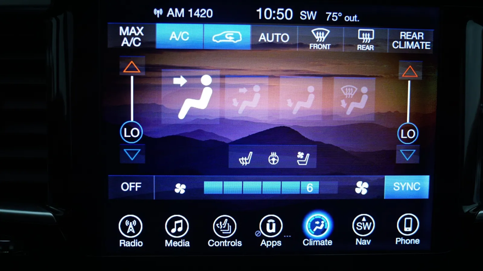 Chrysler Pacifica photo 21