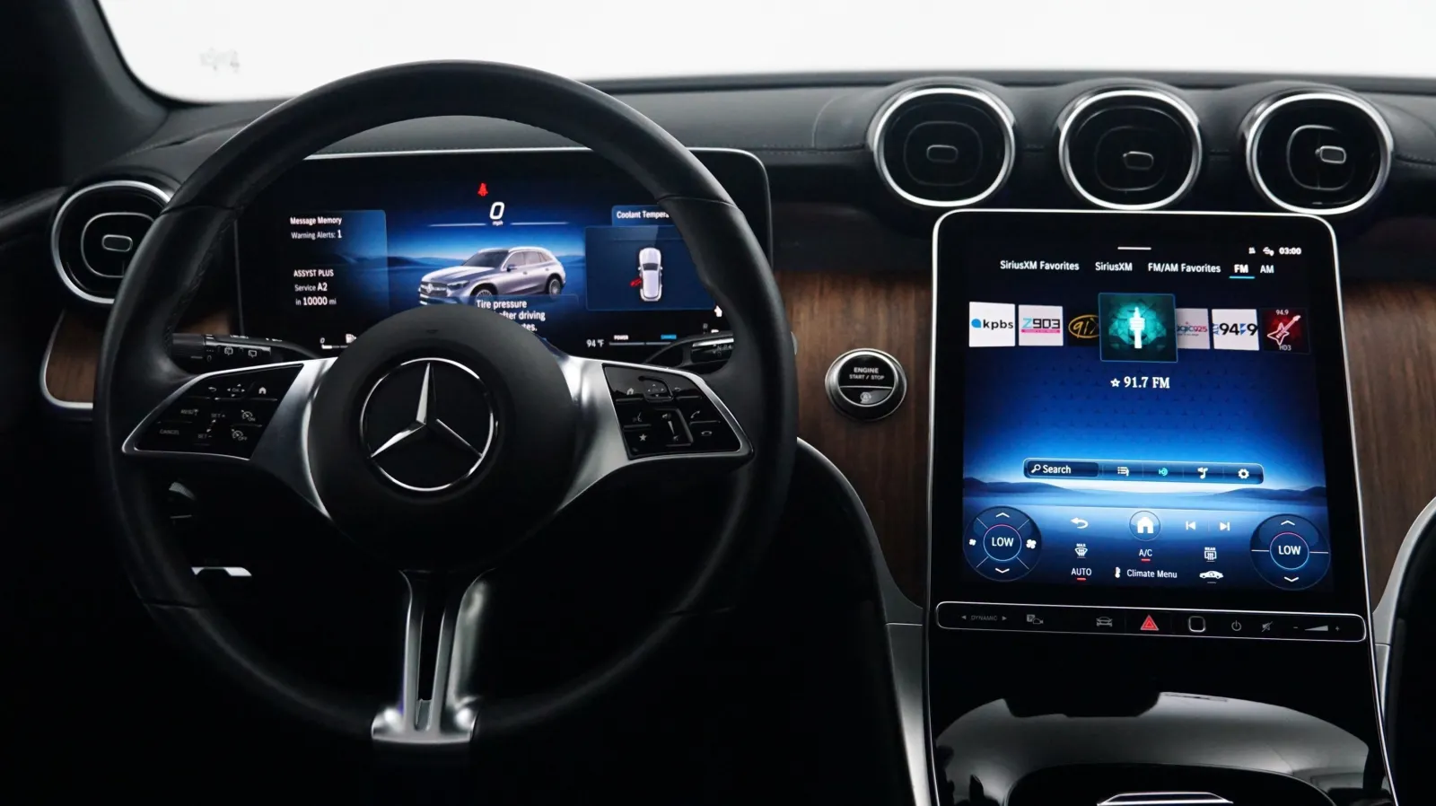 More photos of 2025 Mercedes-Benz GLC 300 at Auto City, CA