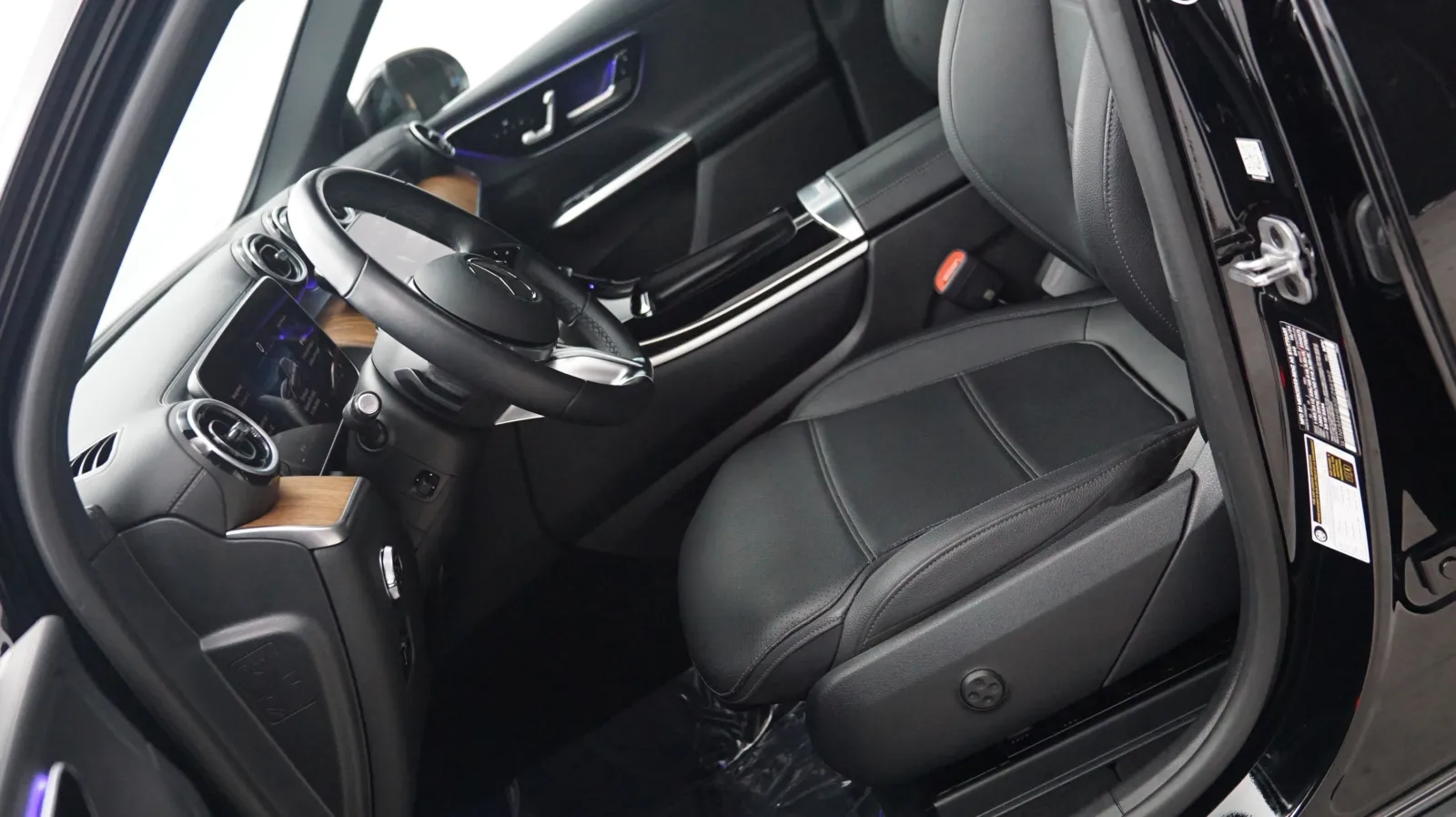 Mercedes-Benz GLC photo 7