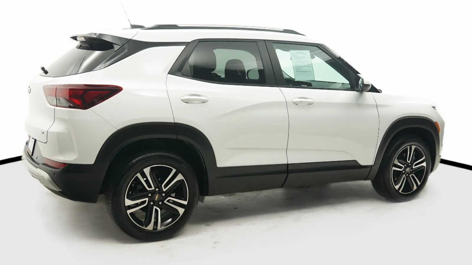 More photos of 2024 Chevrolet TrailBlazer LT at Auto City, CA