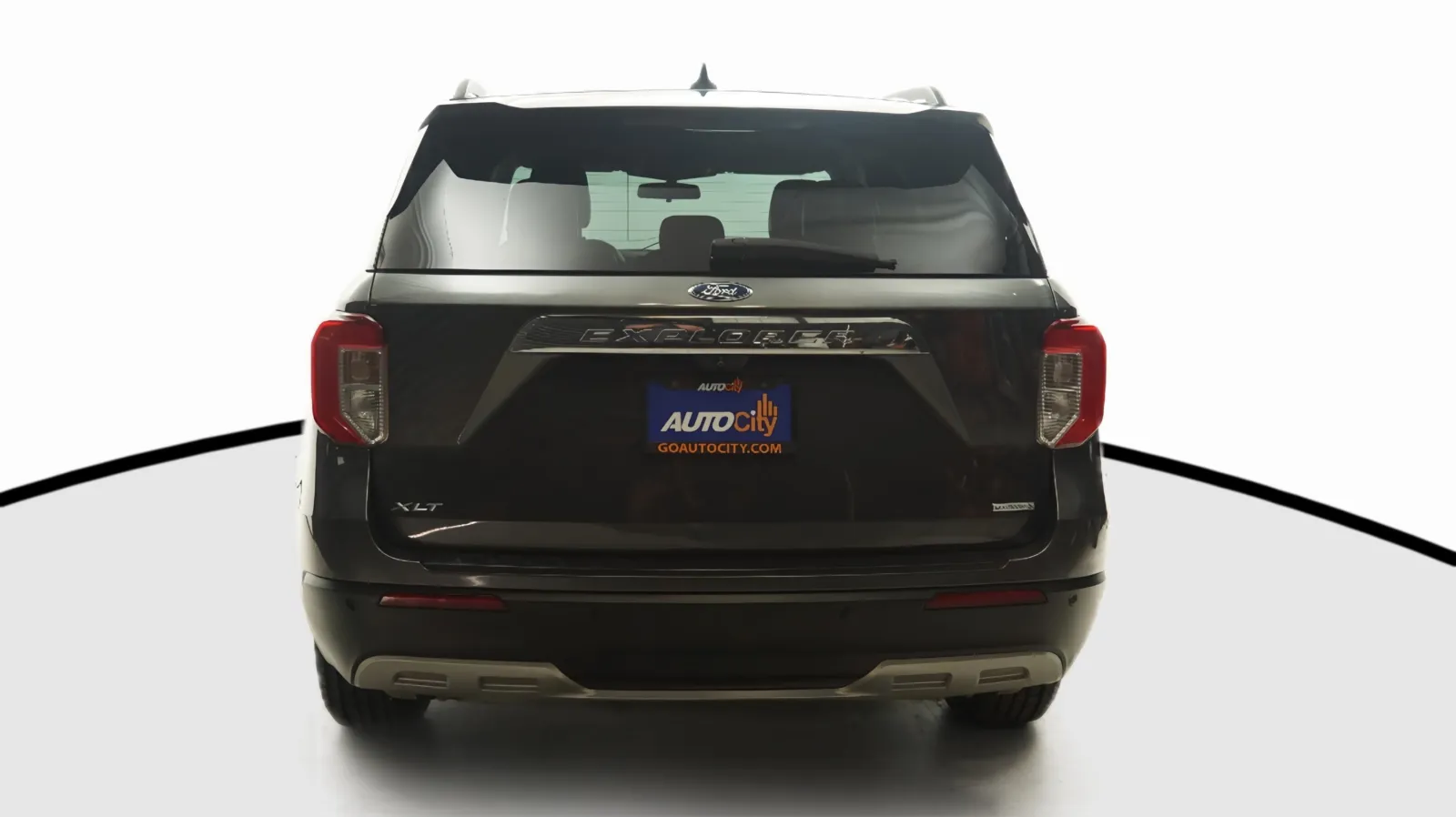 Ford Explorer photo 10