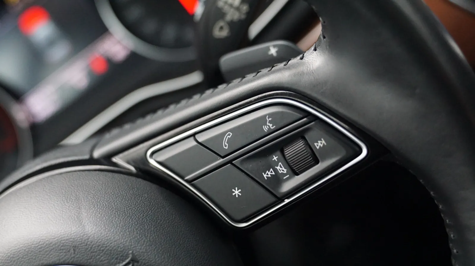 Audi A4 photo 19