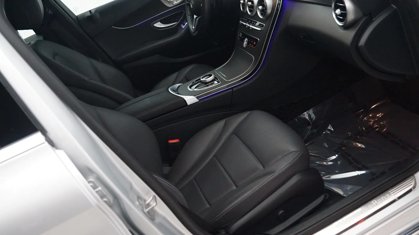 Mercedes-Benz C-Class photo 6