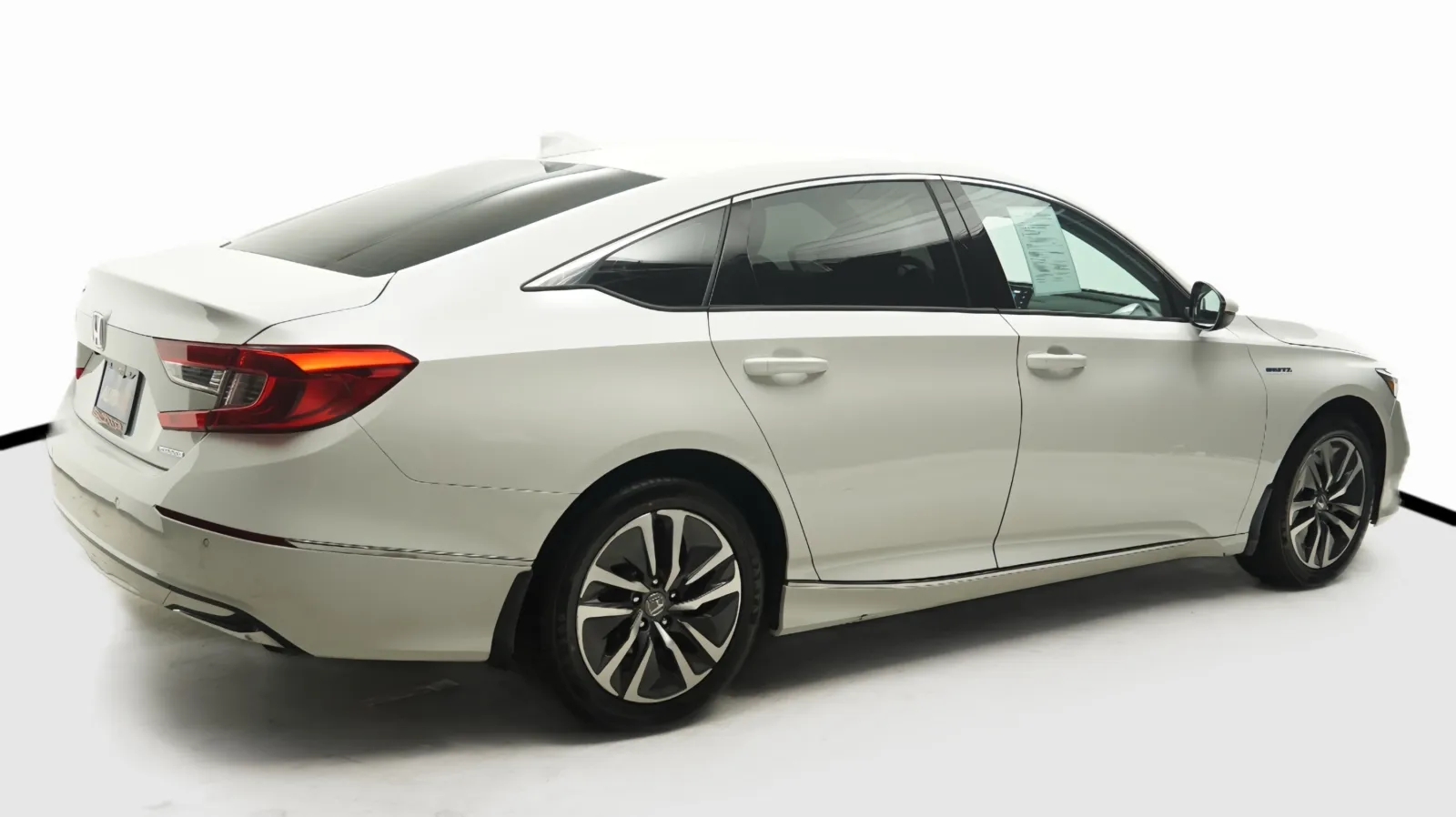 More photos of 2022 Honda Accord Hybrid EX-L at Auto City, CA
