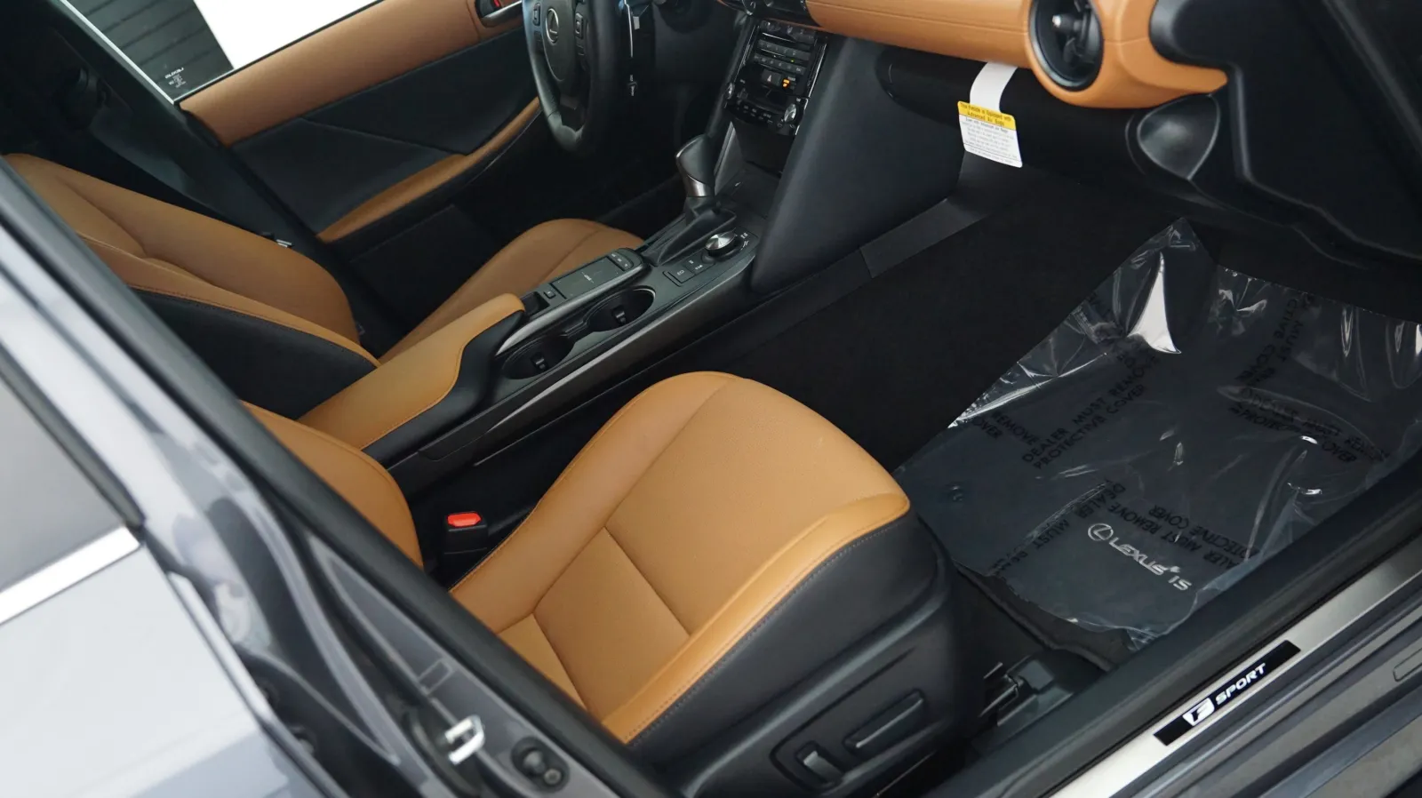 Lexus IS photo 6